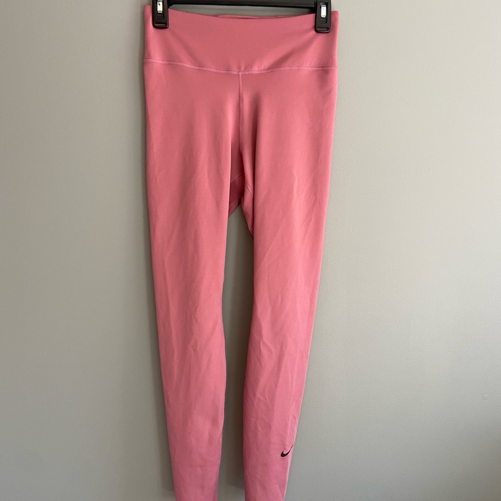 Pink Nike Leggings